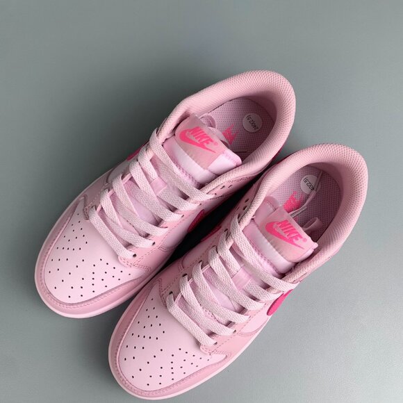 Nike dunk low Triple pink Women's - Picture 4 of 7